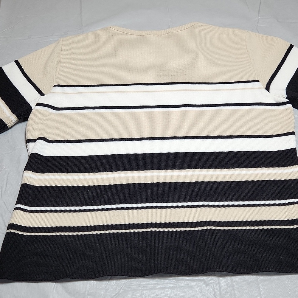 Reitmans Top - Picture 9 of 9